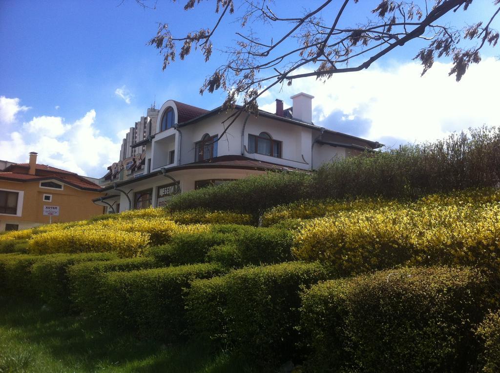 Hotel Gabrisa Razgrad Eksteriør billede